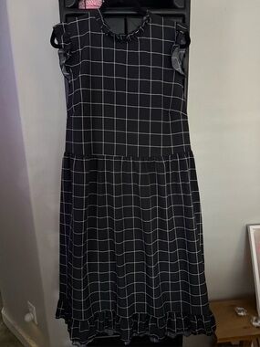 Black Grid Ruffle Midi Dress - Classic Check Print